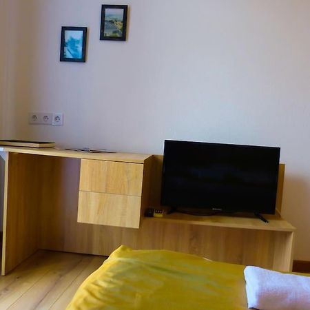 Live-Inn Stunning Apartment On Azneft Sq With President Palace & Old City Views Baku Exterior photo